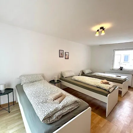 Appartement Apartment0 Fuer 10 Handwerker&monteure In Mit Parkplatz & Wlan Lampertheim