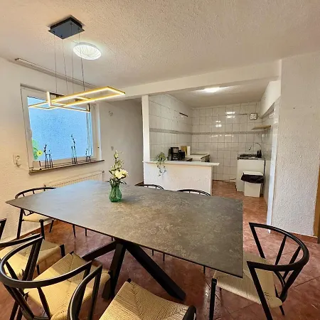 Apartment0 Fuer 10 Handwerker&monteure In Mit Parkplatz & Wlan Appartement